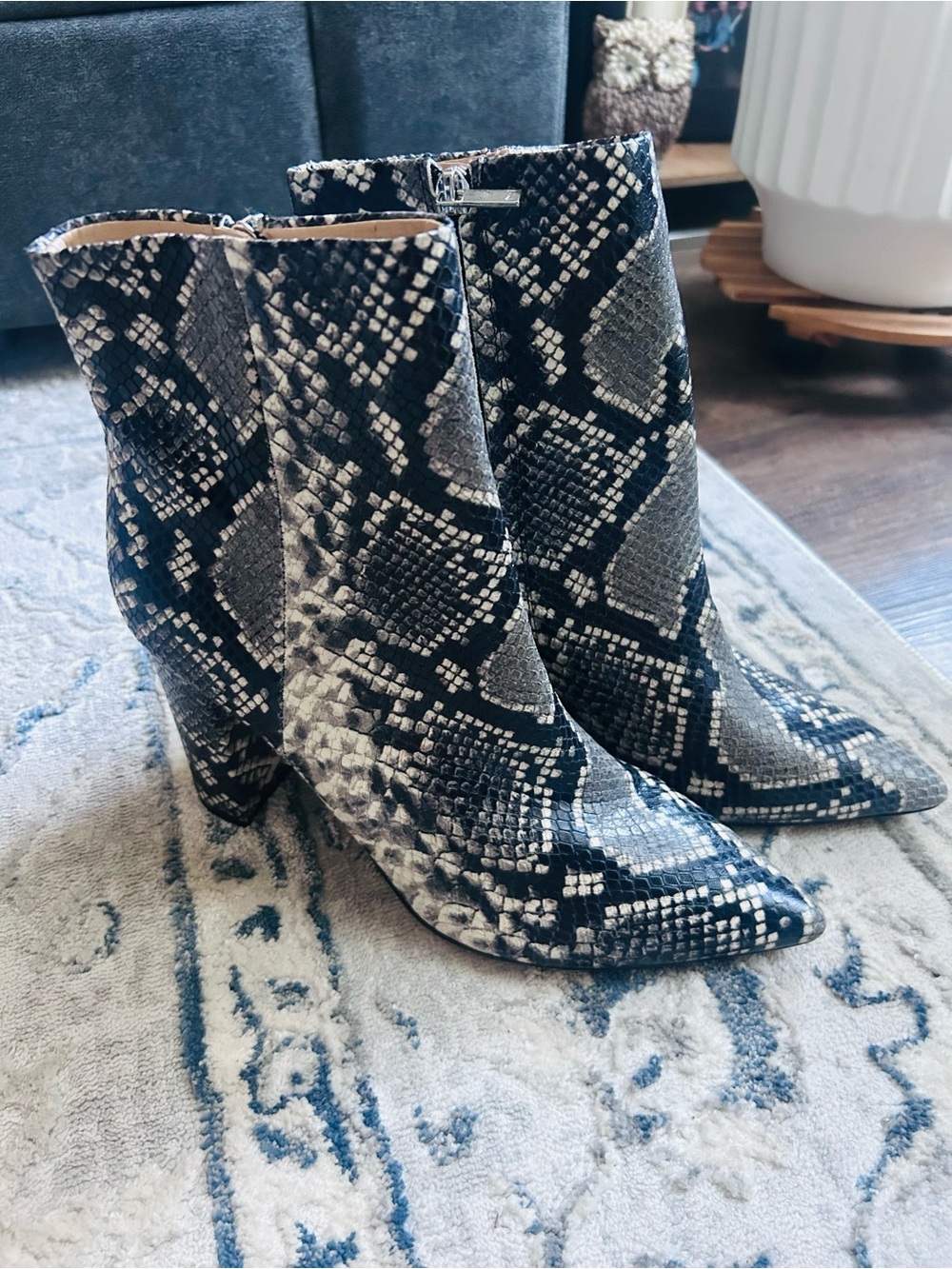 Marc Fisher Black & Gray Snake-Print Pointed Ankle Boots
